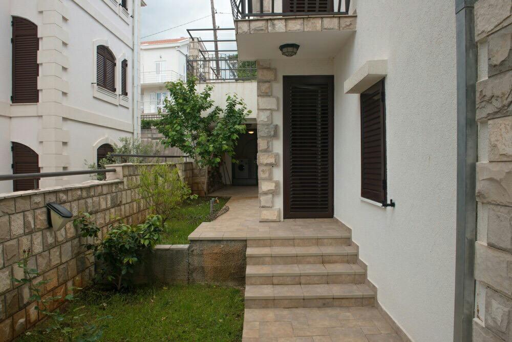 Villa Julia Petrovac Εξωτερικό φωτογραφία
